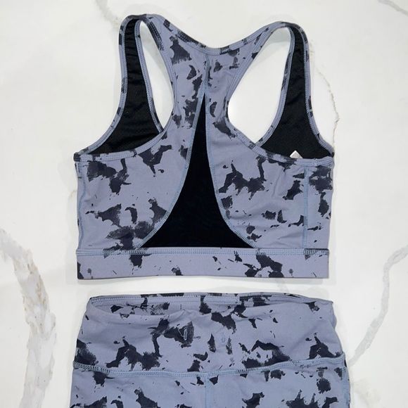 Beautiful Workout Set - Picture 7 of 7